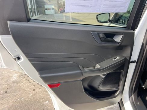 Used 2023 Ford Escape Active image 16