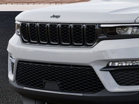 New 2025 Jeep Grand Cherokee Limited w/ Black Appearance Package image 11