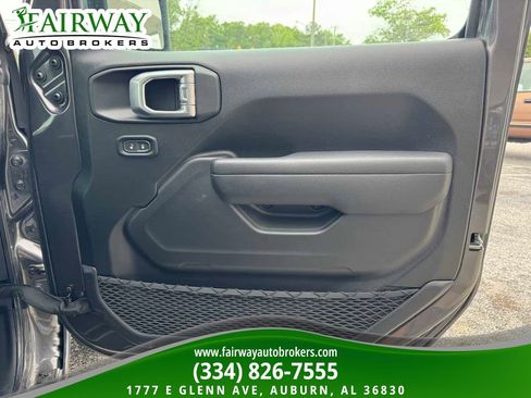 Used 2024 Jeep Wrangler Unlimited Sport AWD/4WD image 28