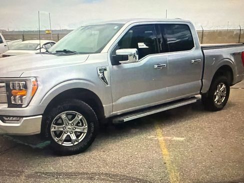 Used 2021 Ford F150 Lariat image 1