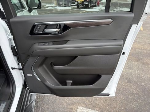 New 2026 Chevrolet Suburban LT w/ Comfort Package image 26