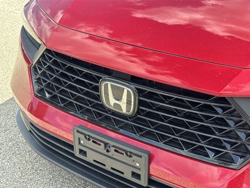 Used 2023 Honda Accord LX image 10