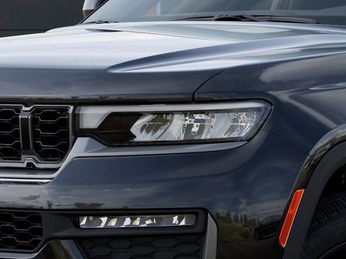 New 2026 Jeep Grand Cherokee L Limited image 10