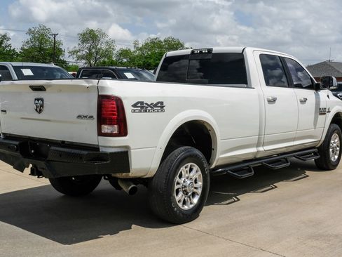 Used 2018 RAM 2500 Laramie AWD/4WD image 9