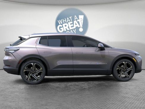 New 2026 Chevrolet Equinox EV LT w/ Convenience Package II FWD image 5