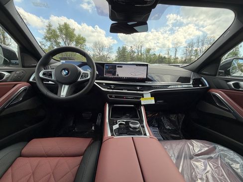New 2026 BMW X6 xDrive40i w/ Climate Comfort Package AWD/4WD image 15