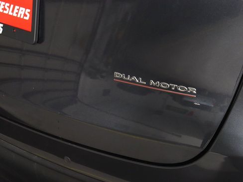 Used 2022 Tesla Model Y Performance image 15