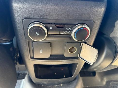Used 2020 Ford Explorer XLT w/ Equipment Group 202A AWD/4WD image 16