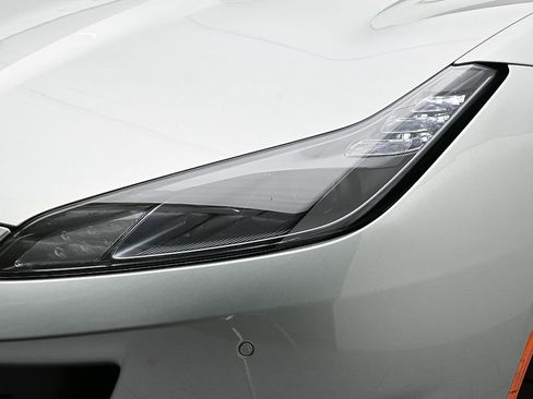 Used 2019 Ferrari Portofino RWD image 24