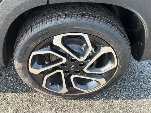 New 2026 Chevrolet Trax RS w/ Sunroof Package FWD image 14