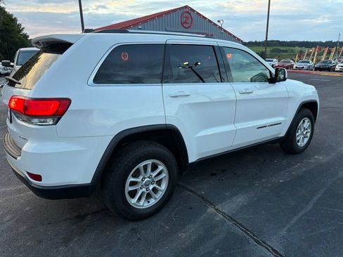 Used 2020 Jeep Grand Cherokee Laredo AWD/4WD image 8