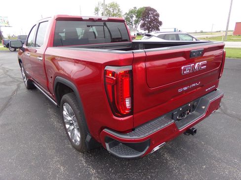 Used 2024 GMC Sierra 1500 Denali w/ Denali Reserve Package AWD/4WD image 3