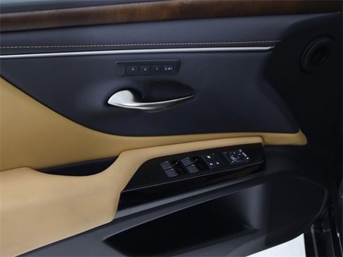 New 2025 Lexus ES 350 350 w/ Premium Package image 11