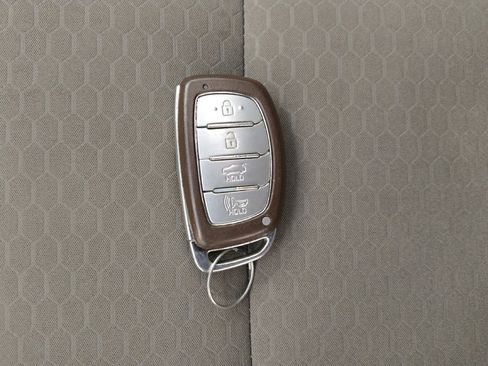 Used 2020 Hyundai Elantra Value Edition image 32