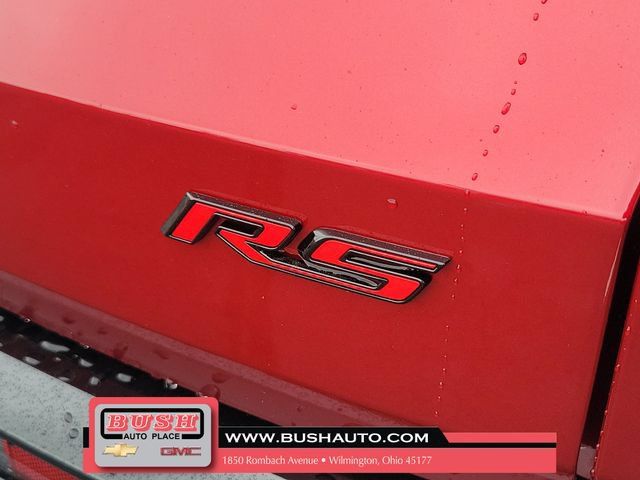 New 2026 Chevrolet Traverse RS w/ LPO, Floor Liner Package FWD image 8