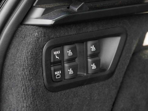 Certified 2023 BMW X7 xDrive40i w/ M Sport Package image 43