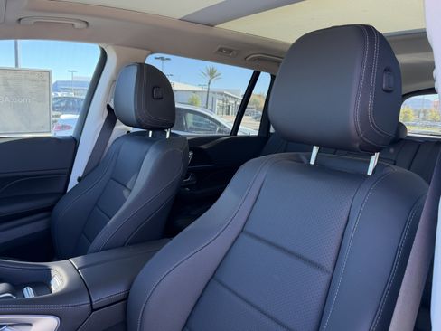 New 2026 Mercedes-Benz GLS 450 4MATIC image 16