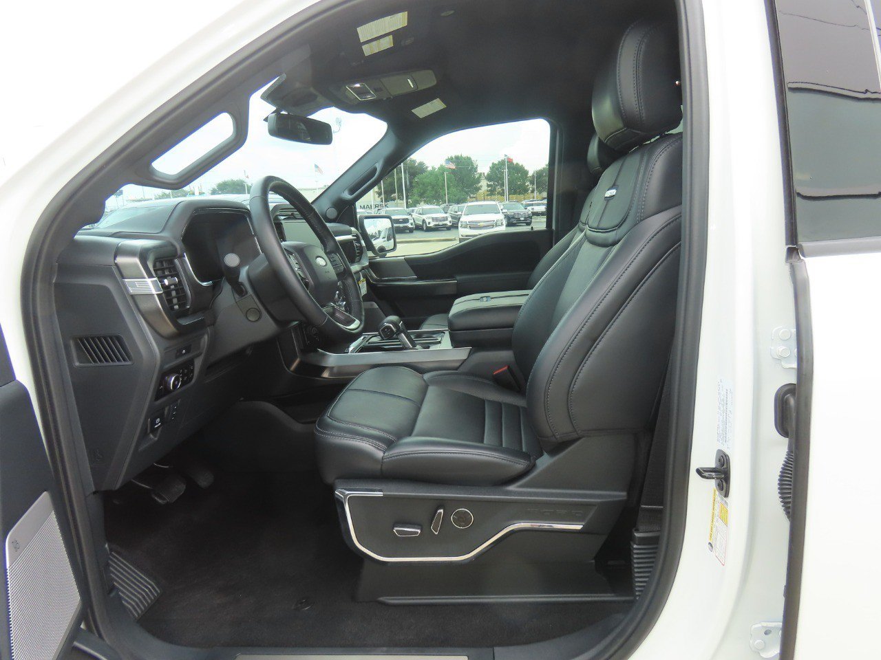 Used 2025 Ford F150 Platinum w/ FX4 Off-Road Package AWD/4WD image 25
