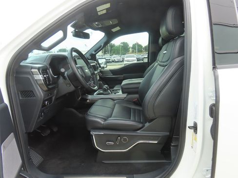 Used 2025 Ford F150 Platinum w/ FX4 Off-Road Package AWD/4WD image 25