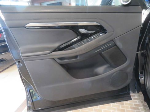 Used 2020 Land Rover Range Rover Evoque SE AWD/4WD image 13