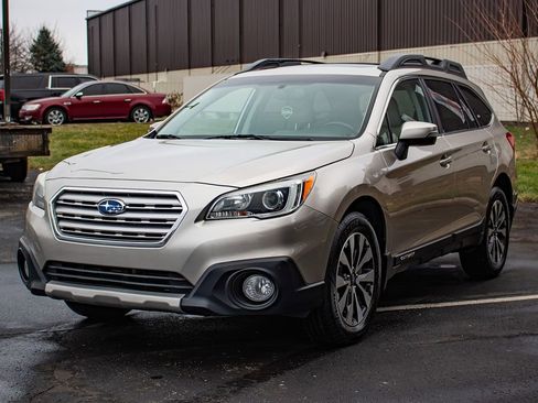 Used 2016 Subaru Outback 2.5i Limited image 3