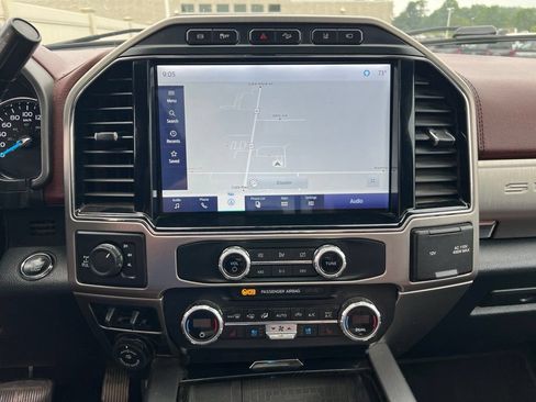 Used 2022 Ford F350 Platinum AWD/4WD image 5
