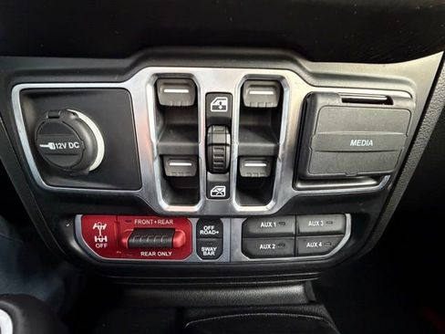 Used 2020 Jeep Gladiator Rubicon w/ LED Lighting Group image 28