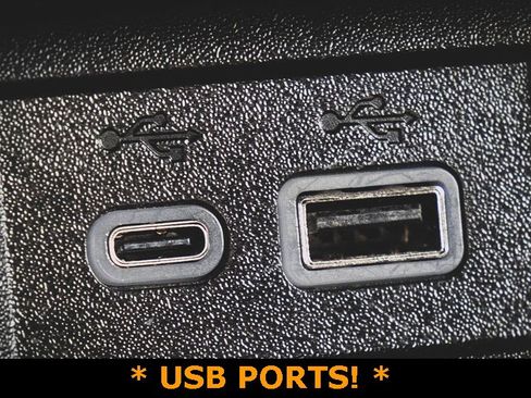 Used 2024 Chevrolet Colorado LT w/ LT Convenience Package III image 11