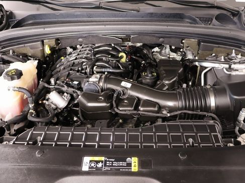 Used 2021 Jeep Grand Cherokee L Laredo w/ Luxury Tech Group I image 20