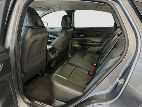 Used 2023 Nissan Ariya AWD image 29