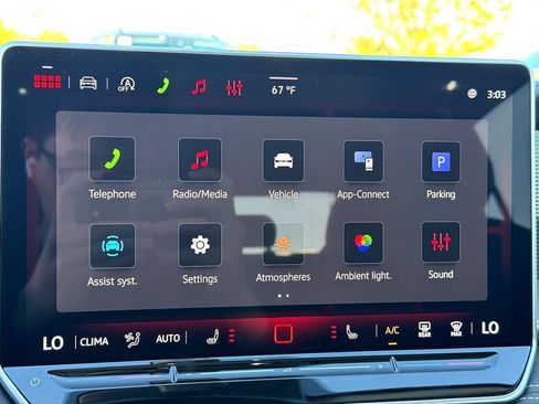 New 2026 Volkswagen Tiguan SE FWD image 16