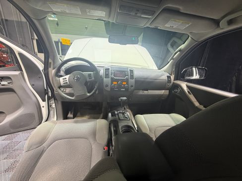 Used 2018 Nissan Frontier SV w/ Value Truck Package RWD image 20