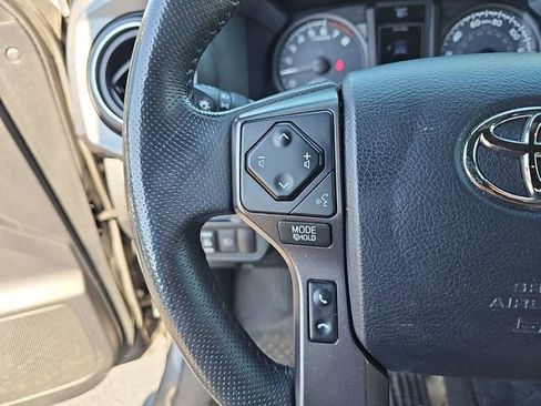 Used 2018 Toyota Tacoma TRD Sport w/ Technology Package AWD/4WD image 13