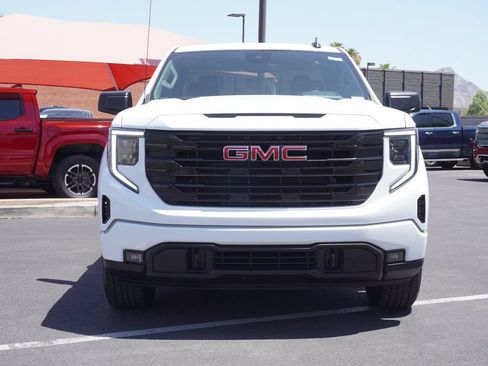 Certified 2026 GMC Sierra 1500 Elevation AWD/4WD image 5