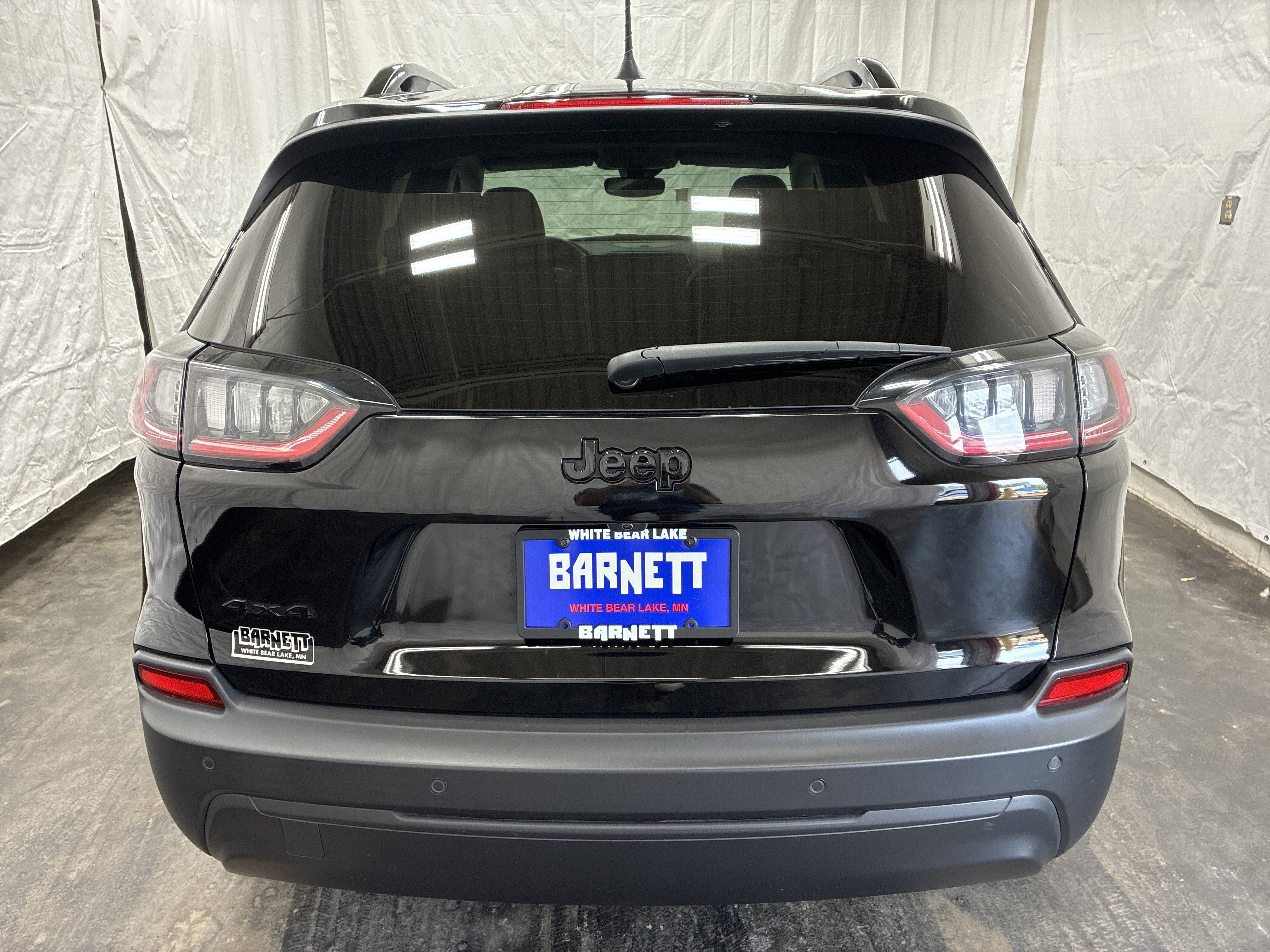 Certified 2023 Jeep Cherokee Altitude Lux AWD/4WD image 9