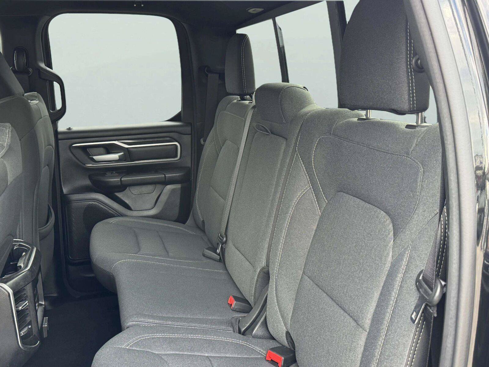 Used 2021 RAM 1500 Big Horn AWD/4WD image 33