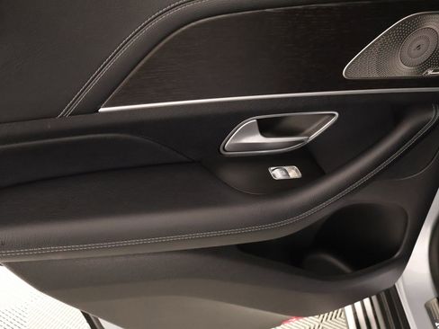 Used 2024 Mercedes-Benz GLE 450 4MATIC image 17