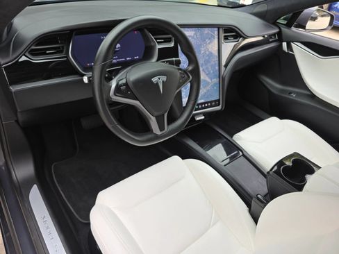 Used 2020 Tesla Model S Long Range Plus AWD/4WD image 17