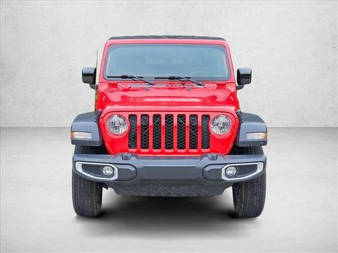 Used 2023 Jeep Gladiator Sport AWD/4WD image 2