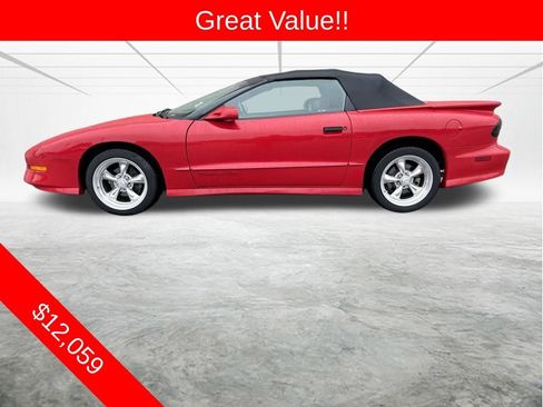 Used 1995 Pontiac Firebird Trans Am RWD image 2