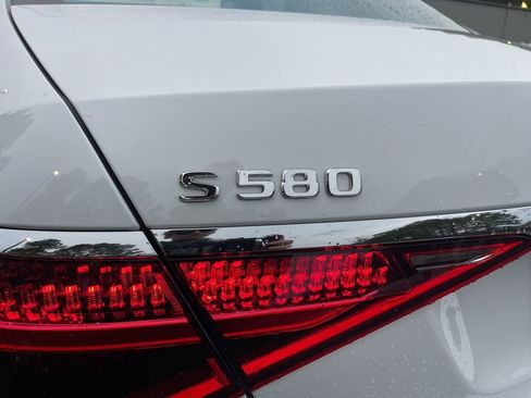 New 2026 Mercedes-Benz S 580 4MATIC Sedan image 32