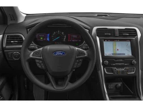 Used 2020 Ford Fusion SE FWD image 10