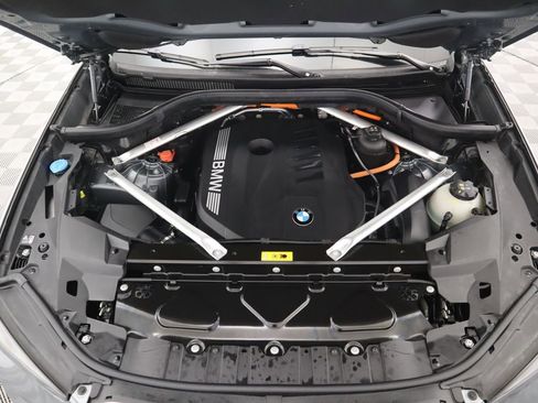 Used 2025 BMW X5 xDrive50e w/ Parking Assistance Package AWD/4WD image 30