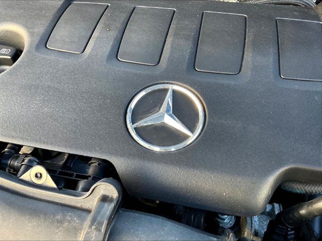 Certified 2023 Mercedes-Benz GLA 250 4MATIC image 32