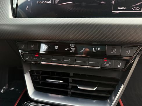 Used 2024 Audi RS e-tron GT w/ Carbon Performance Package image 34