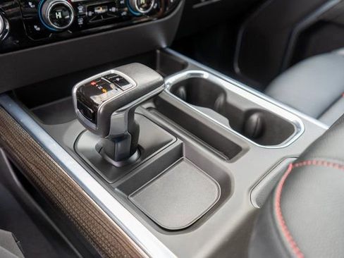 Used 2022 Chevrolet Silverado 1500 LT Trail Boss w/ LPO, Dark Essentials Package AWD/4WD image 30