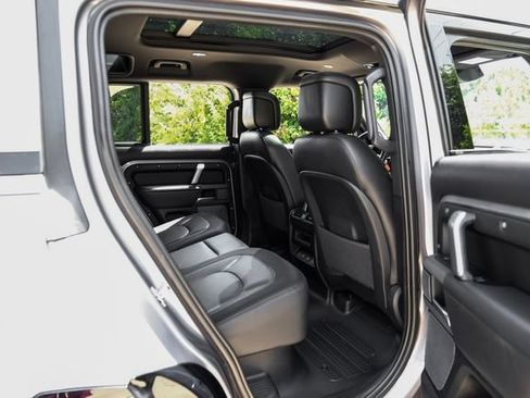 Used 2023 Land Rover Defender 110 X-Dynamic SE AWD/4WD image 49
