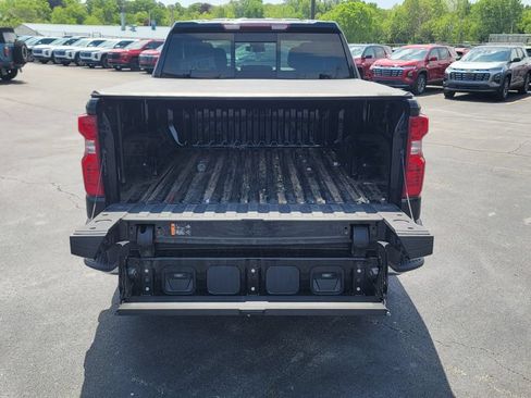 Used 2023 Chevrolet Silverado 1500 LT w/ Z71 Off-Road Package AWD/4WD image 10