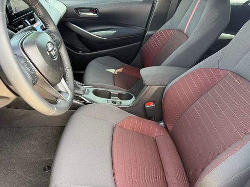 Used 2026 Toyota Corolla SE FWD image 9