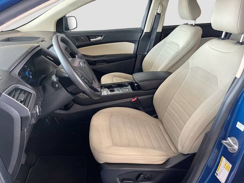 Used 2020 Ford Edge SE FWD image 21